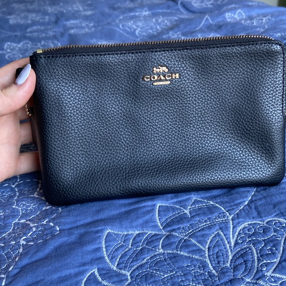 Like new coach double zip wallet - Picture 3 of 10
